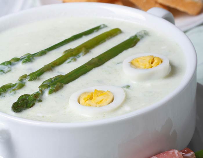 Creamed Ham and Asparagus