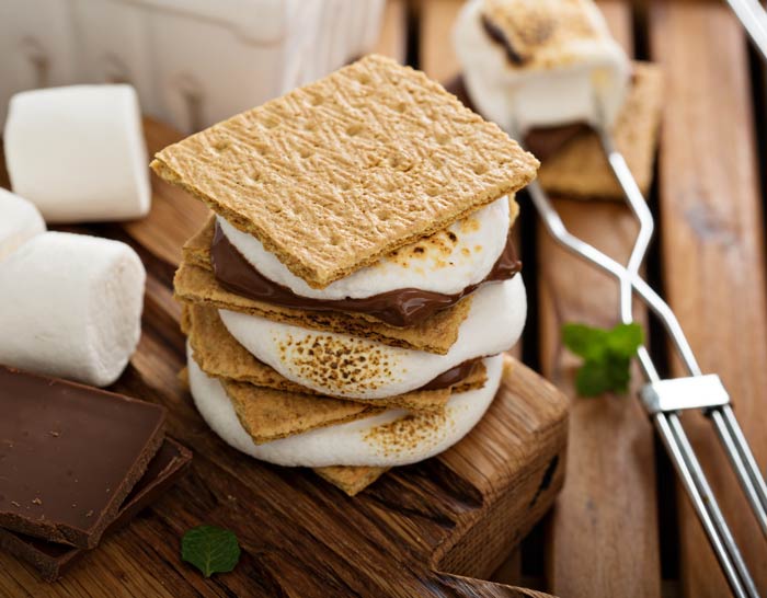 S’mores Cheesecake Pudding